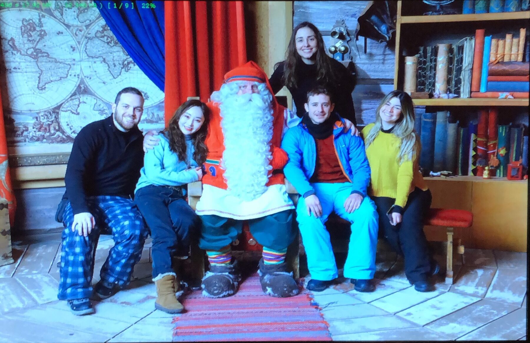 adultos em Foto com papai noel no Santa Claus Village, Rovaniemi